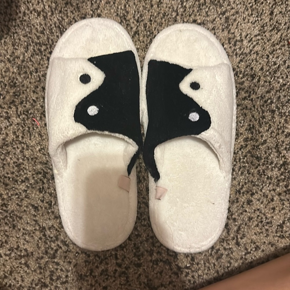 Yin and Yang Womens Slippers